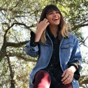 Meet your Posher, Alexis